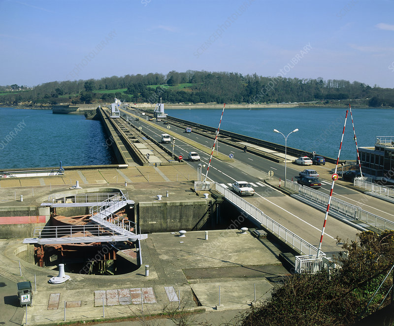 rance tidal dam.jpg
